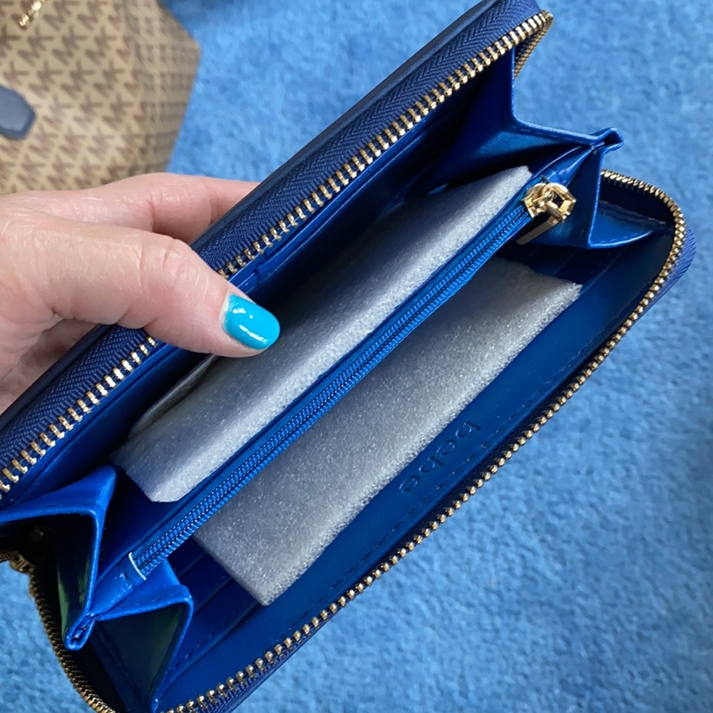 Wallet - Picture 3 of 3
